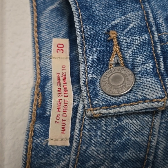 Levi's Premium 70s High Slim Straight Light Wash Blue Jeans Size 30 - Picture 5 of 10